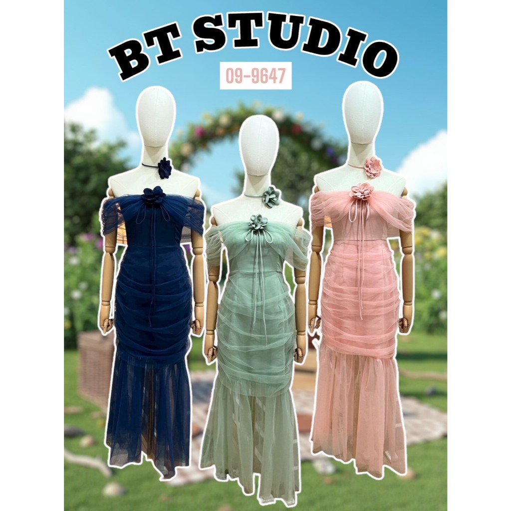 BT 09-9647  แม๊กซี่เดรสเกาะอก มีซิลิโคนกันลื่น แต่งซีฟองรอบตัวหน้าหลัง โชคเกอร์คอและเข็มกลัดดอกไม้ ใส่ออกงาน ปาร์ตี้