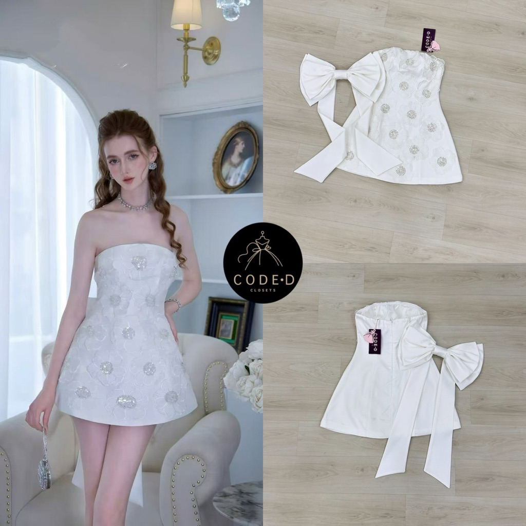 CODE-D CLOSETS มินิเดรสเกาะอกสีขาว ด้านในแต่งแถบกันลื่นมาอย่างดี อกเสริมฟองน้ำ ดีไซน์แต่งดอกไม้3D