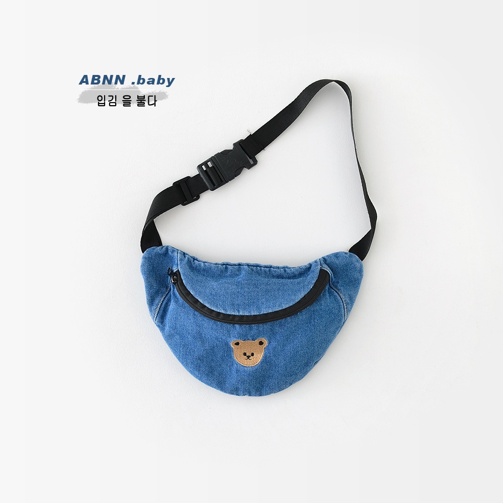 NT Baby - 096 (บริการส่งด่วนกรุงเทพฯ)กระเป๋าคาดอกเด็กผ้ายีนส์ลายหมีน้อย 🧢🎒🐻💙