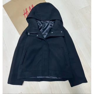 GU Coat เสื้อกันหนาว ผ้านุ่ม งานแท้ น้ำหนักเบา ราคานี้รีบเก็บเลยน๊าาา หายากจ้า