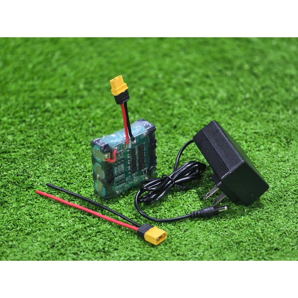 แบตลิเธียม 3s 12.6v 2600mah. พร้อมชุดชาร์จ 2A **แอมป์เต็มแท้** Li-ion แบตเตอรี่ diy 18650 3.7v แบตลิเธียม 12.6v