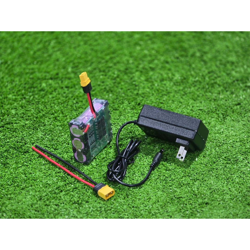 แบตลิเธียม 3s 12.6v 2200mah. พร้อมชุดชาร์จ 2A **แอมป์เต็มแท้** Li-ion แบตเตอรี่ diy 18650 3.7v แบตลิเธียม 12.6v – โปรปัง