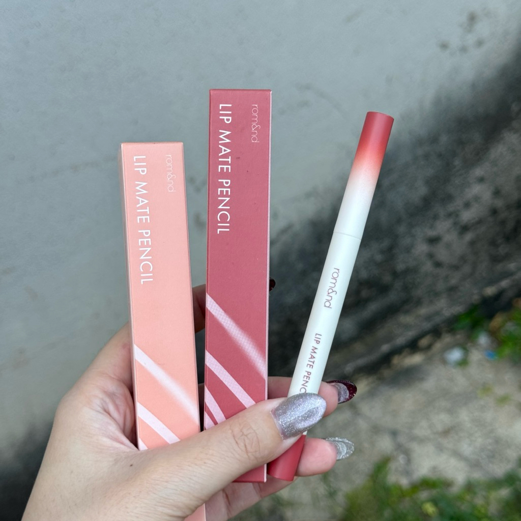 [พร้อมส่ง] ลิปไลน์เนอร์ ลิปเขียนขอบปาก Rom&nd Lip Mate Pencil