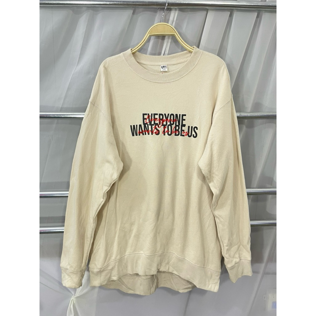 รหัส 311  เสื้อสเวตเชิ้ต Uniqlo UT คอลเลกชัน "The Devil Wears Prada" มีตำหนิ