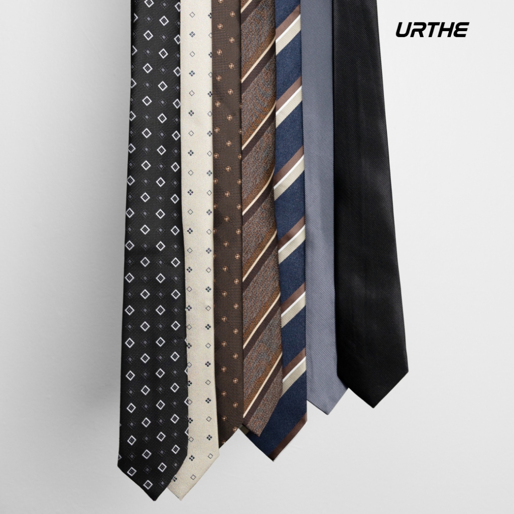 URTHE - เนคไท สไตล์คลาสสิก รุ่น THE QUIET CLASSIC