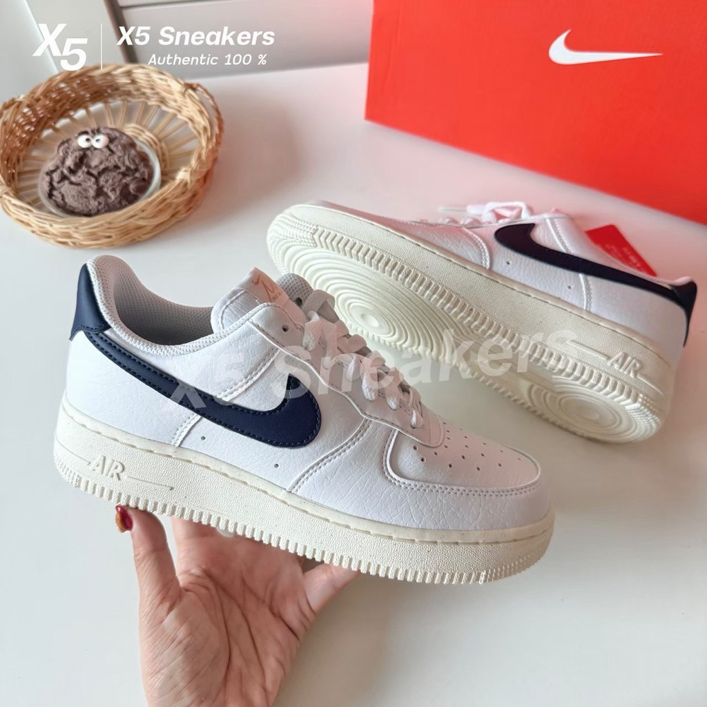 Nike ของแท้ 100% Air Force 1 '07 NN W สีขาวครีมกรม
