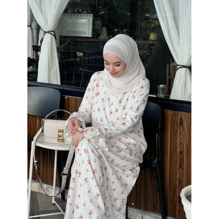 Safiya Grace Dress  ผ้าไหมอีตาลี่พิมพ์ลาย