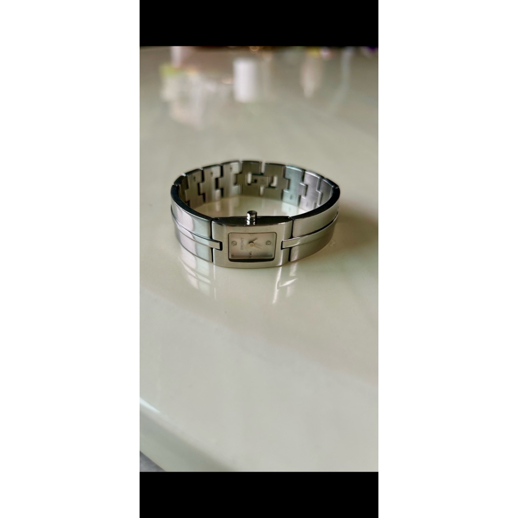 นาฬิกา dkny แท้มือสอง