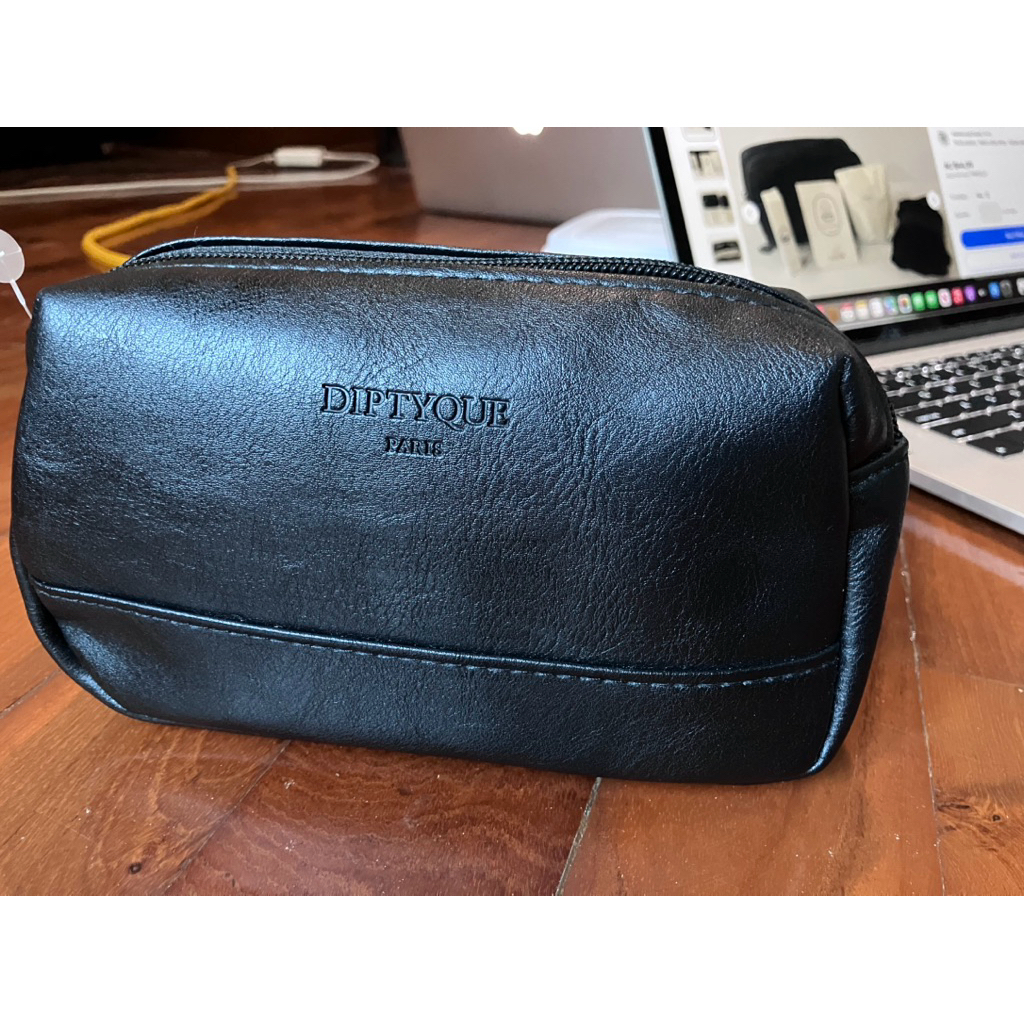 Diptyque Paris Qatar Airways Business class Amenity kit ใหม่ยังไม่ได้แกะ