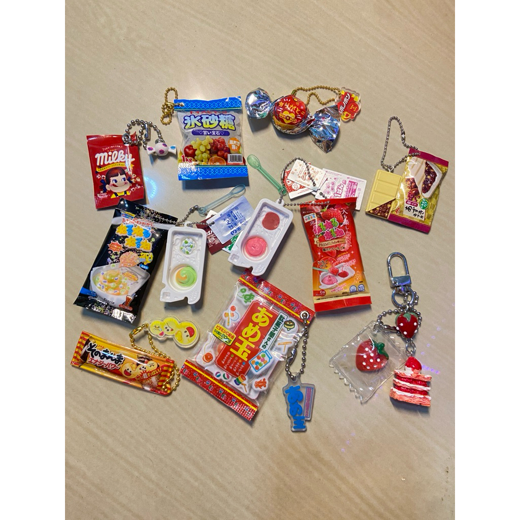 พวงกุญแจขนม พวงกุญแจญี่ปุ่น พวงกุญแจขนมปัง พวงกุญแจอาหาร กาชาปอง โมเดลญี่ปุ่น Update 23/12/68