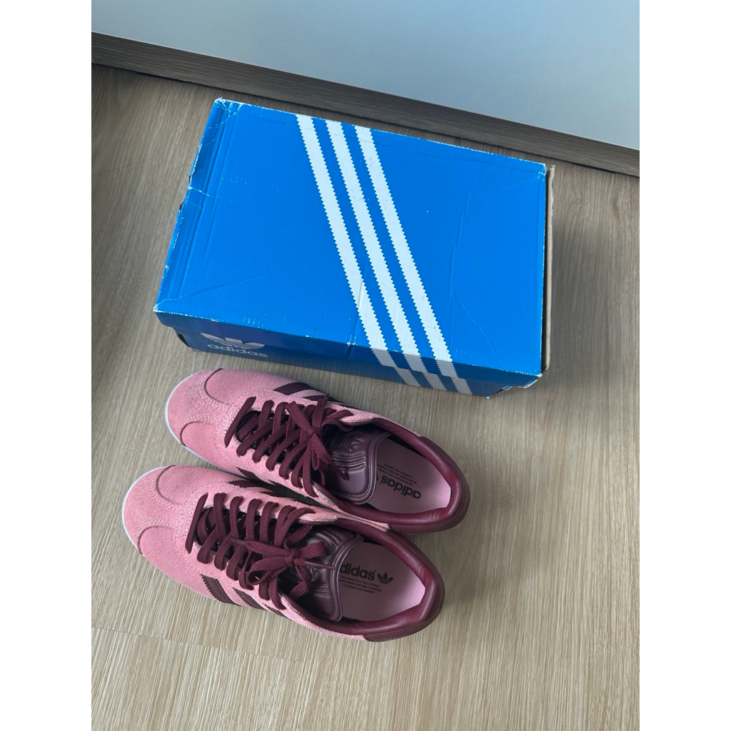 รองเท้า adidas gazelleมือสองใส่น้อย