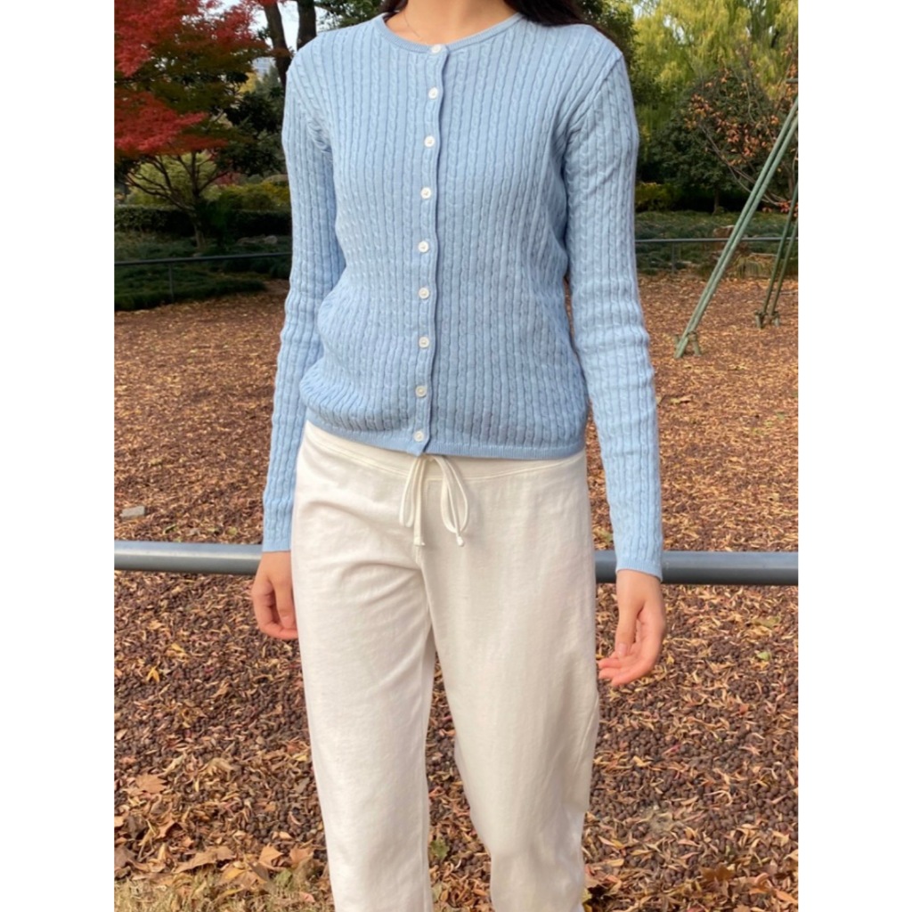 (พร้อมส่ง) BrandyMelville Zoe Cable Knit Cardigan (สีฟ้า) เสื้อคาร์ดิแกน เสื้อแขนยาว ของแท้จากช็อป