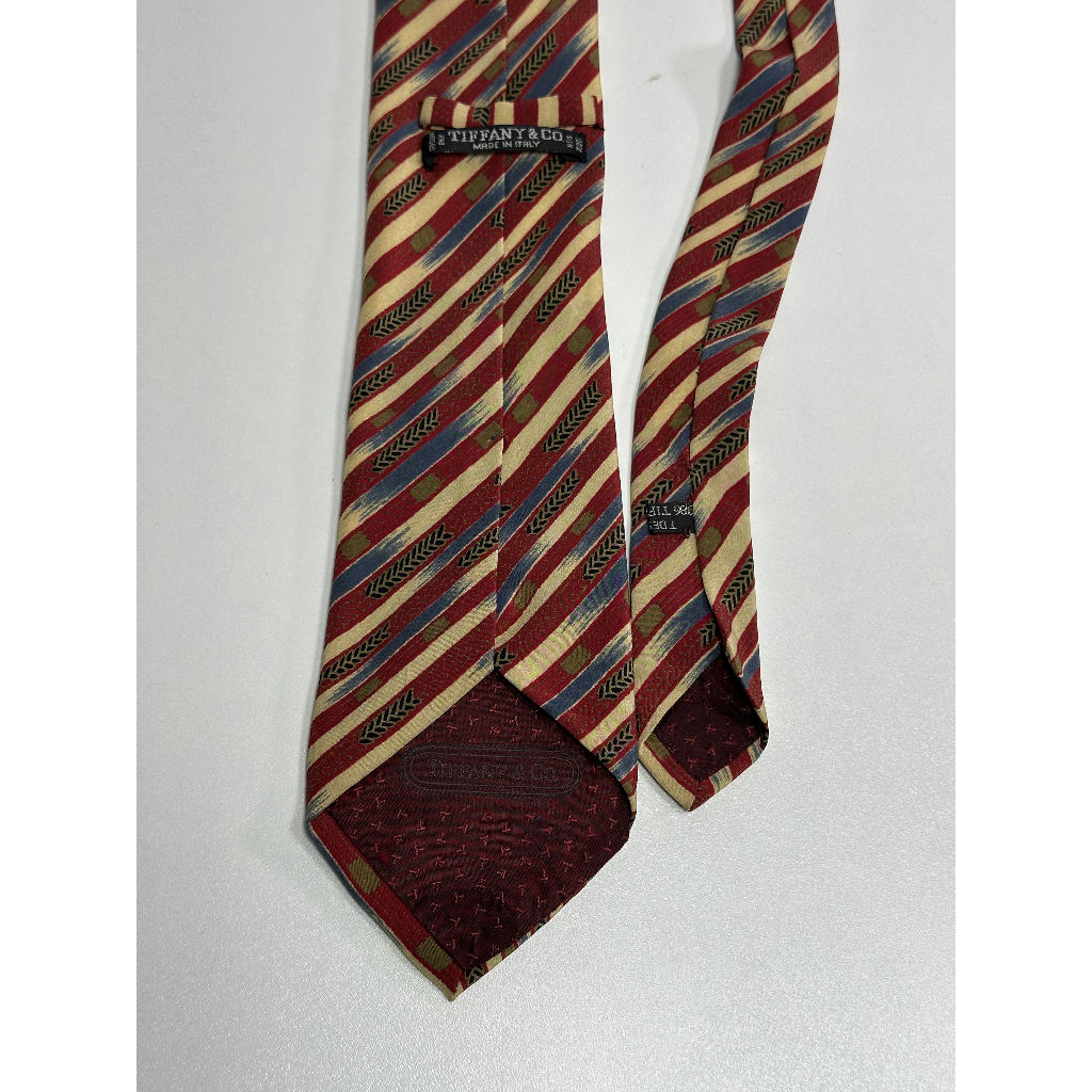💎 Tiffany & Co. | เรียบหรูแบบน่ารัก มีเสน่ห์เฉพาะตัว  เนคไทด์ Tiffany & Co. Made in Italy