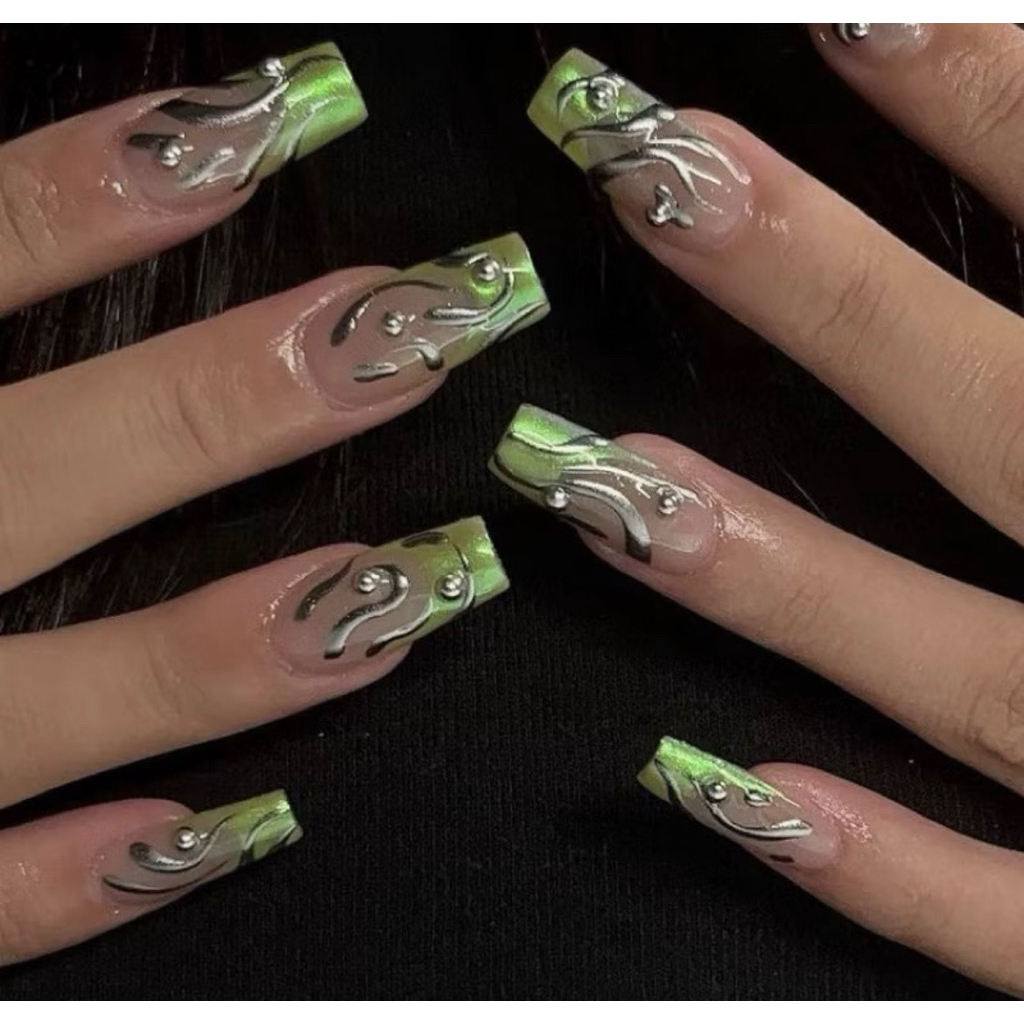 เล็บปลอมสไตล์ Y2K  Handmade •premium