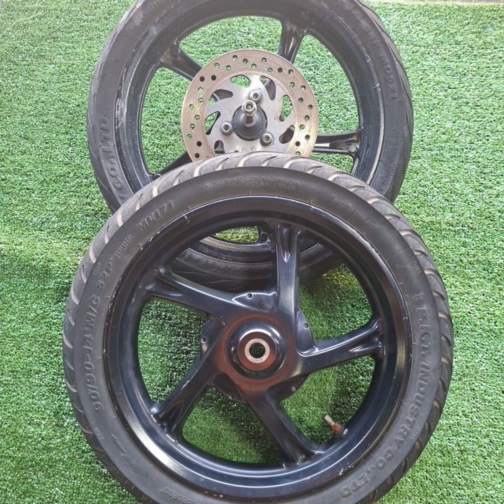 ล้อแม็กGT-125ไอยกชุดล้อแม็กGT-125ไอยกชุดล้อแม็กGT-125ไอยกชุดฟี่โน125iมีโอ125i