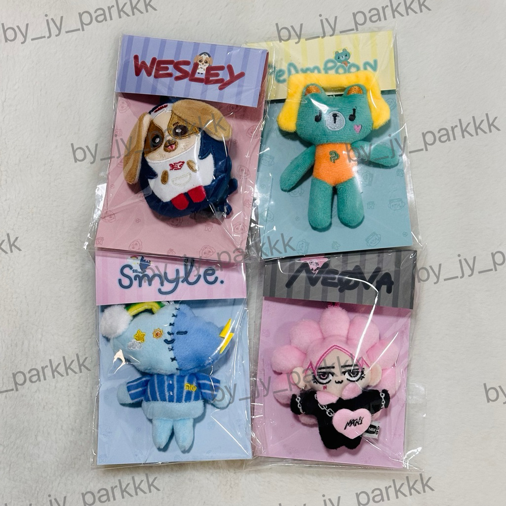 พร้อมส่ง GMMTV TINY FRIENDS DOLL KEYCHAIN SMYLE NEONA PERMPOON WESLEY ตุ๊กตา รุ่น Tiny สไมล์ นีออนน่