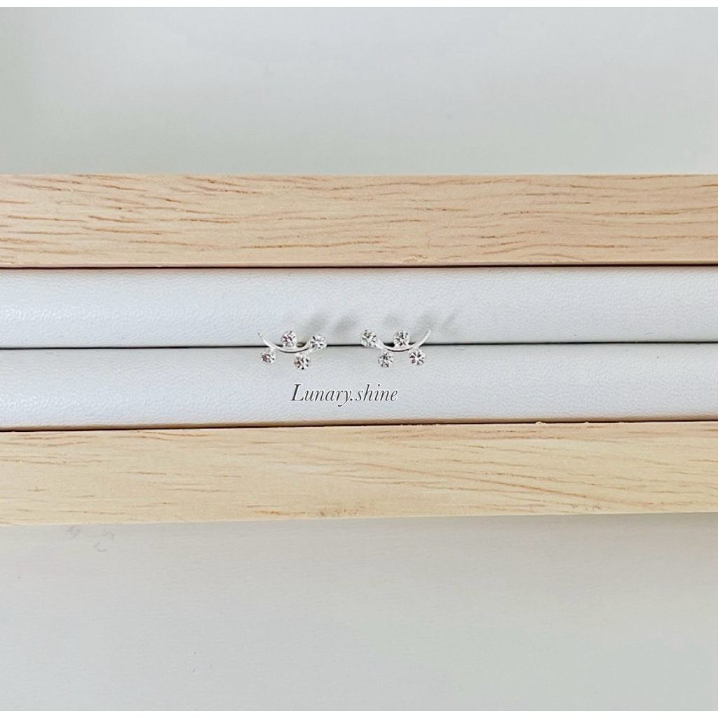 Lunary / ต่างหูเงินแท้ ประดับเพชรcz