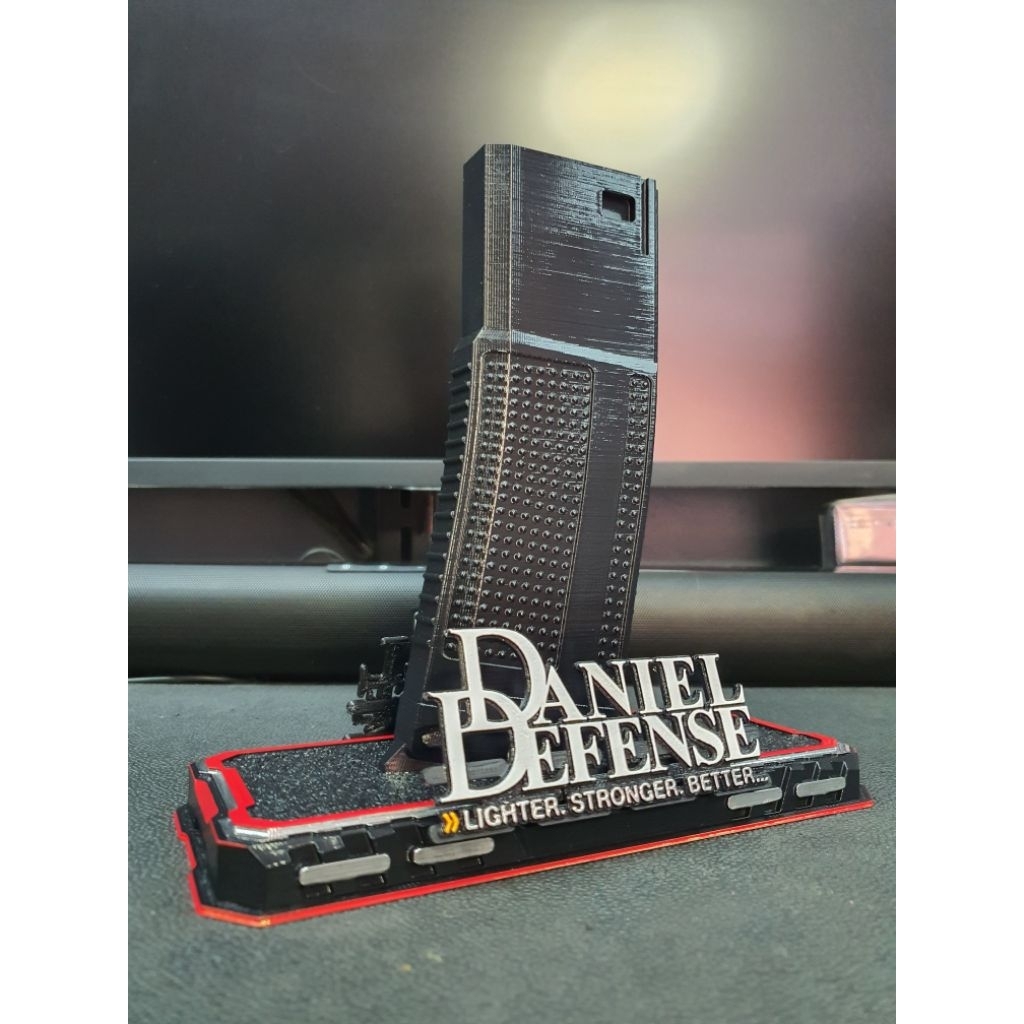 แท่นวางโชว์ปืนโมเดล M4 - Daniel Defense Stand
