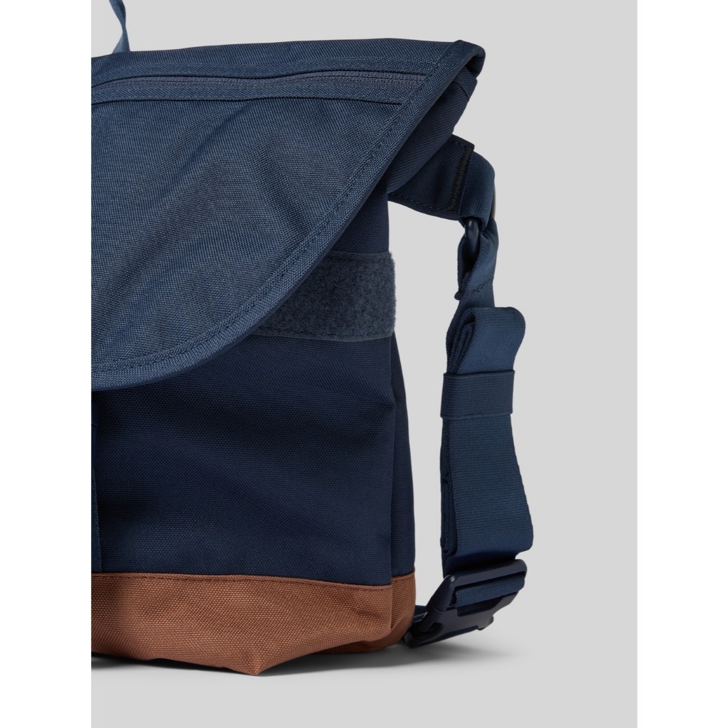 Herschel حقيبة ماسنجر COVE — صورة 8