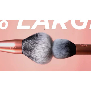 0312 Real Techniques Extra BIG Powder Brush เรียล เทคนิค แปรงปัดแป้งขนาดใหญ่