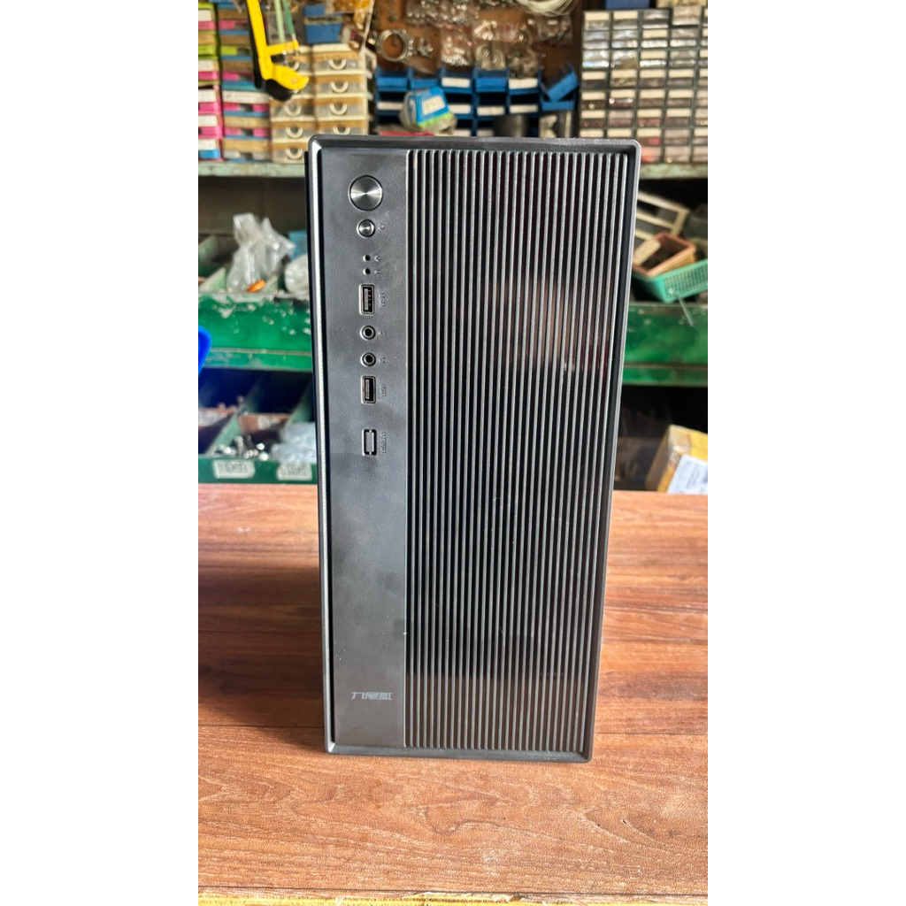 คอมพิวเตอร์ตั้งโต๊ะ Intel Core i5-3350P | RAM 4GB | HDD | การ์ดจอแยก AMD HD 6570 | เครื่องใช้งานปกติ