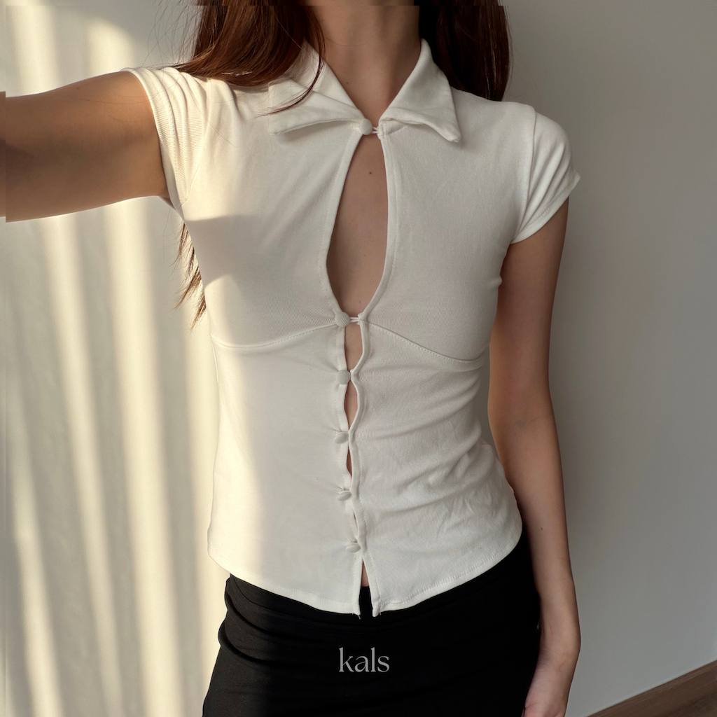 [New] Kals - Clara Top ทรงเข้ารูป ดีเทลกระดุมหน้าเว้า ใส่ได้หลายแบบ รูปที่ 6