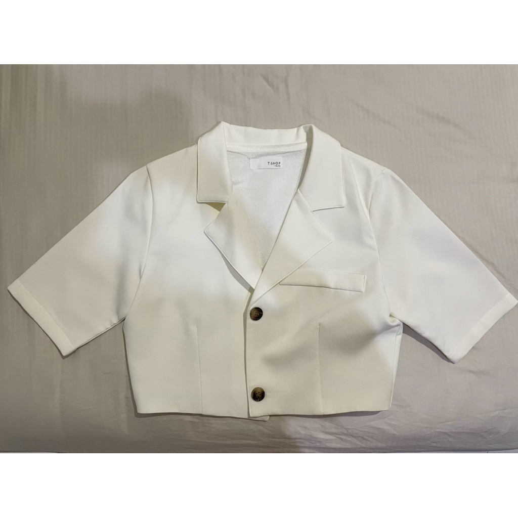 tshop เสื้อคร็อปและกางเกงเข้าเซ็ท