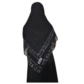 ผ้าคลุมลายอาหรับ ขนาด150*150 (หลาสาม)