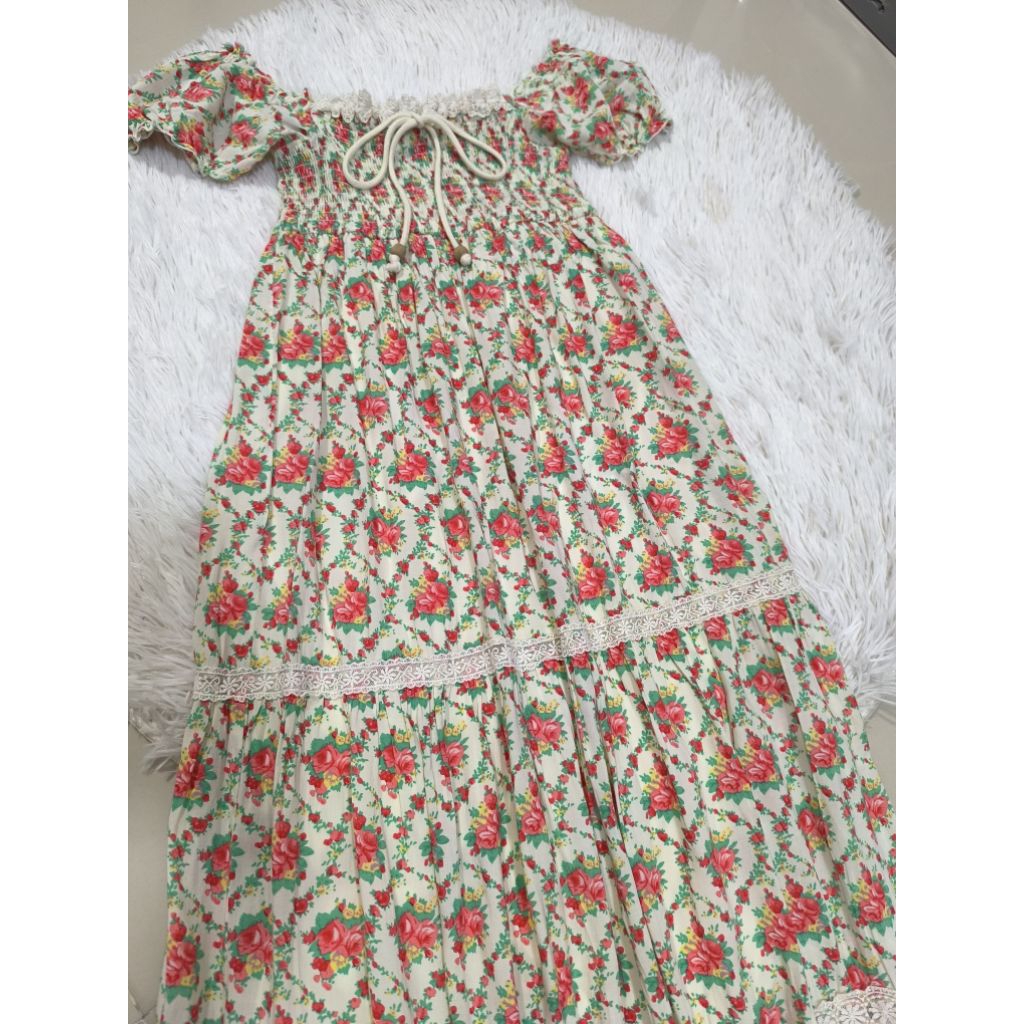 เดรสยาว Maxi dress แบรนด์ LizLisa แท้💯% used like new มือสอง สภาพสวย