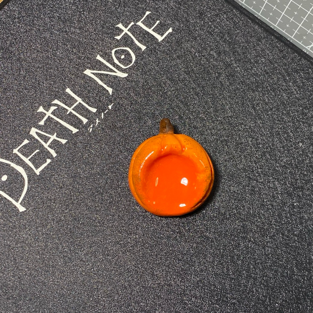 พร้อมส่ง 🫶🏻 ดินปั้นแฮนด์เมด Worry Stone ถูๆ คลายกังวล ธีมฮาโลวีน เจ้าก้อนฟักทอง 🎃 ปั้นจากดินเยื่อกระ