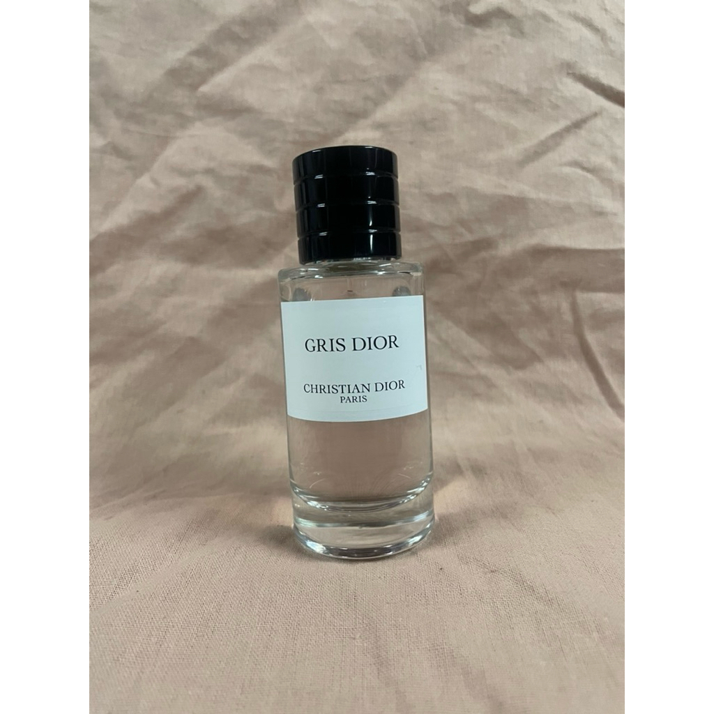 ส่งต่อ Dior Gris Dior 40 ml. ใช้น้อย