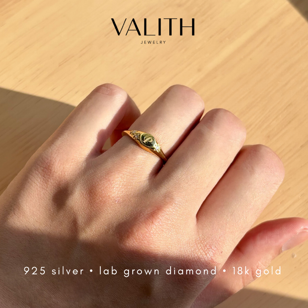 VALITH สลักตัวอักษรฟรี - signet ring เพชร lab grown diamond