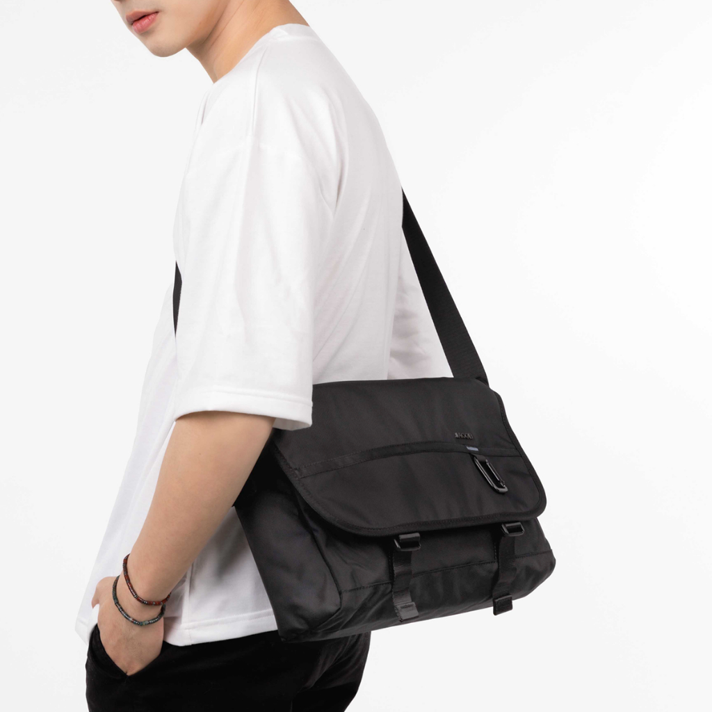 JACOB กระเป๋าเอกสาร ใส่ Laptop 13 นิ้ว รุ่น 70174