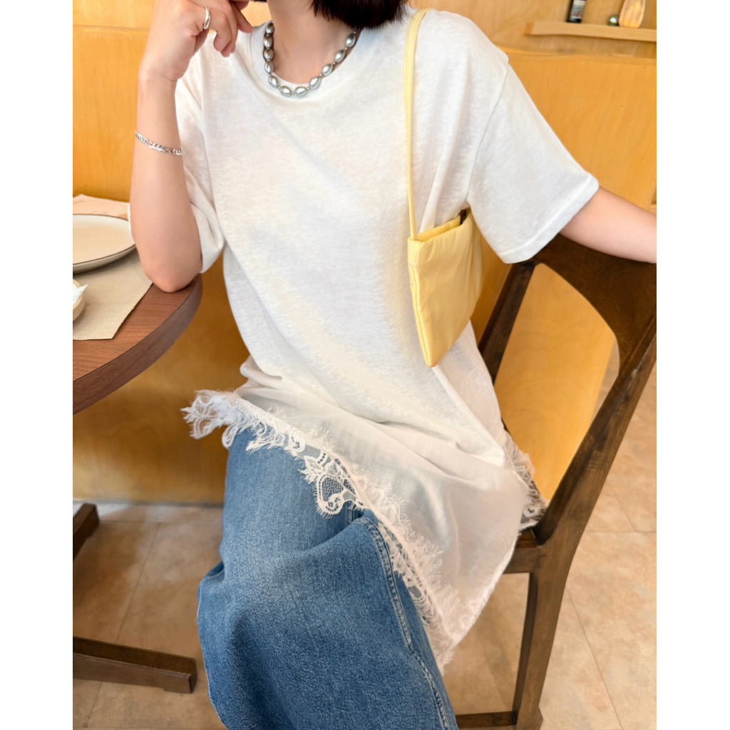 Charlotte Irony | Lazy lace tee