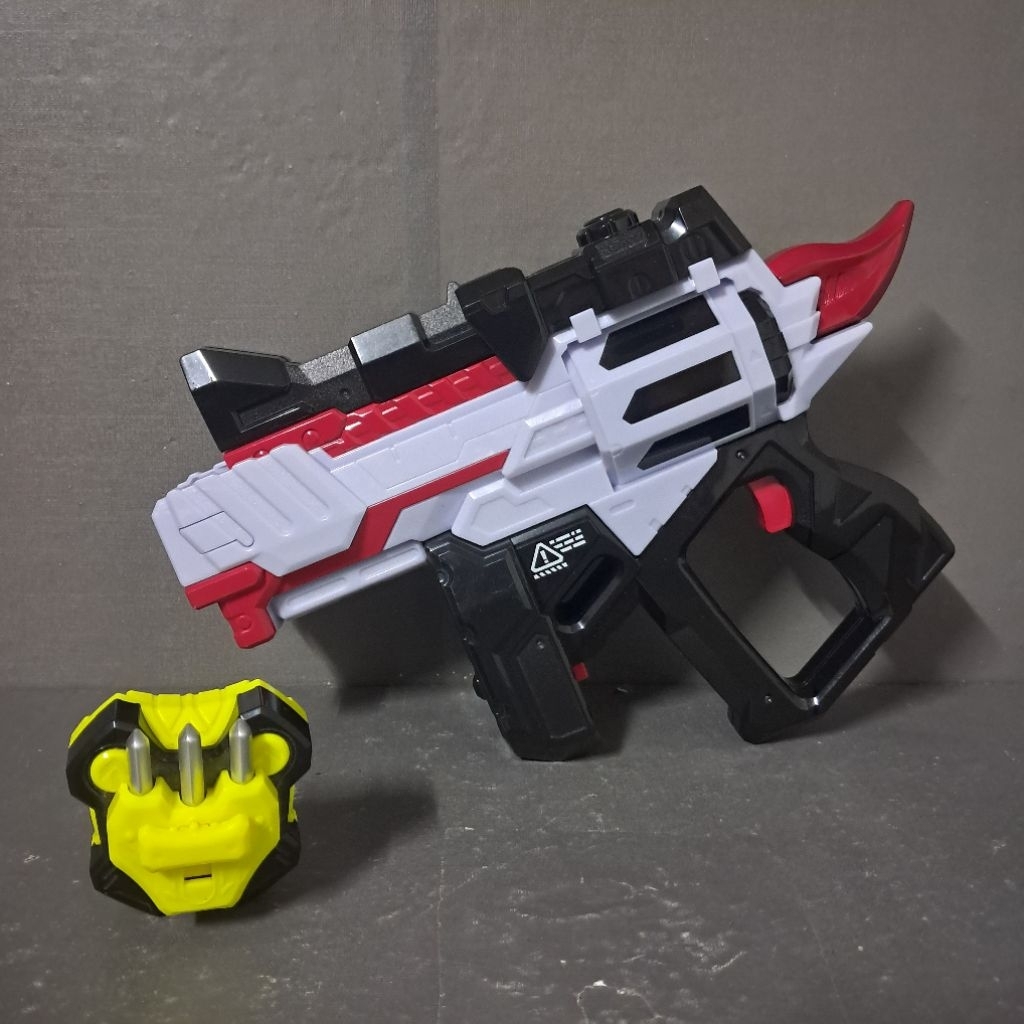 Dx Magnum Shooter 40X อาวุธของมาสไรเดอร์กีทส์ Kamen Rider Geats