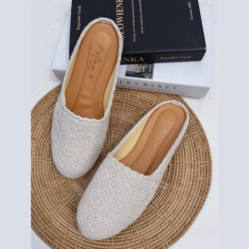 Shoes i Amm A22 ** ร้านจริงส่งตรงจากนครนายกรองเท้าเปิดส้นลูกไม้มาตาลดา สวยใส่สบาย สไตล์ลูกคุณ น้ำหนักเบา