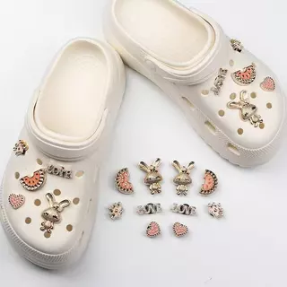 น่ารักแตงโมกระต่ายถ้ำรองเท้า DIY รองเท้าดอกไม้ถอดอุปกรณ์แฟชั่นหลุมรองเท้า DIY อุปกรณ์