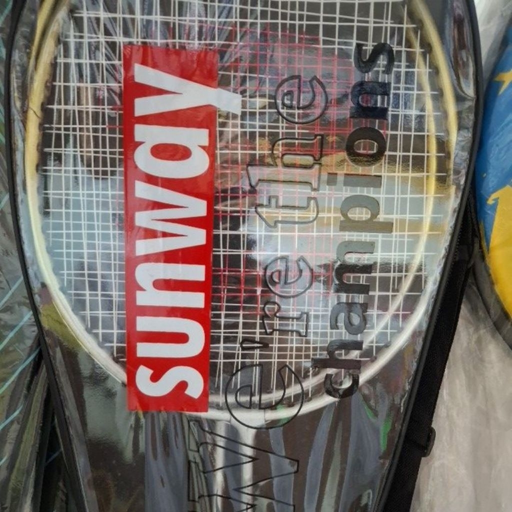 ไม้แบดมินตัน2อันSUNWAY