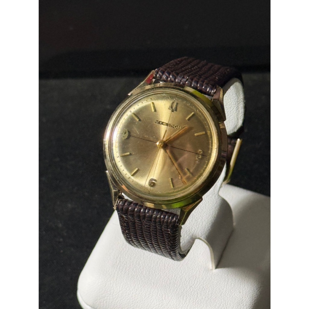 นาฬิกา Bulova Accutron 214 Cross Hair Dial