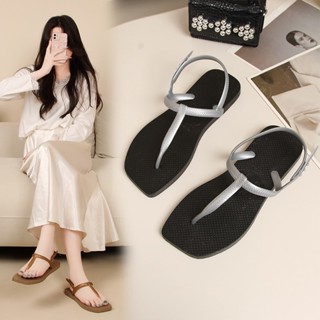 D517 รองเท้าแตะหูคีบ แบบรัดส้น สีพื้นเรียบ ยางพารา น้ำหนักเบ…