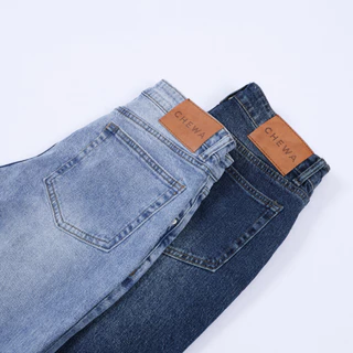 CHEWA Loose Boot Jeans - กางเกงยีนส์ขาม้าทรงหลวม - J64