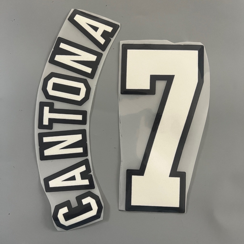 เบอร์ชื่อ เสื้อฟุตบอล ย้อนยุค กัมมะหยี่ แมนยู 1996 สีขาว 7 CANTONA Retro Name Number Football Shirt