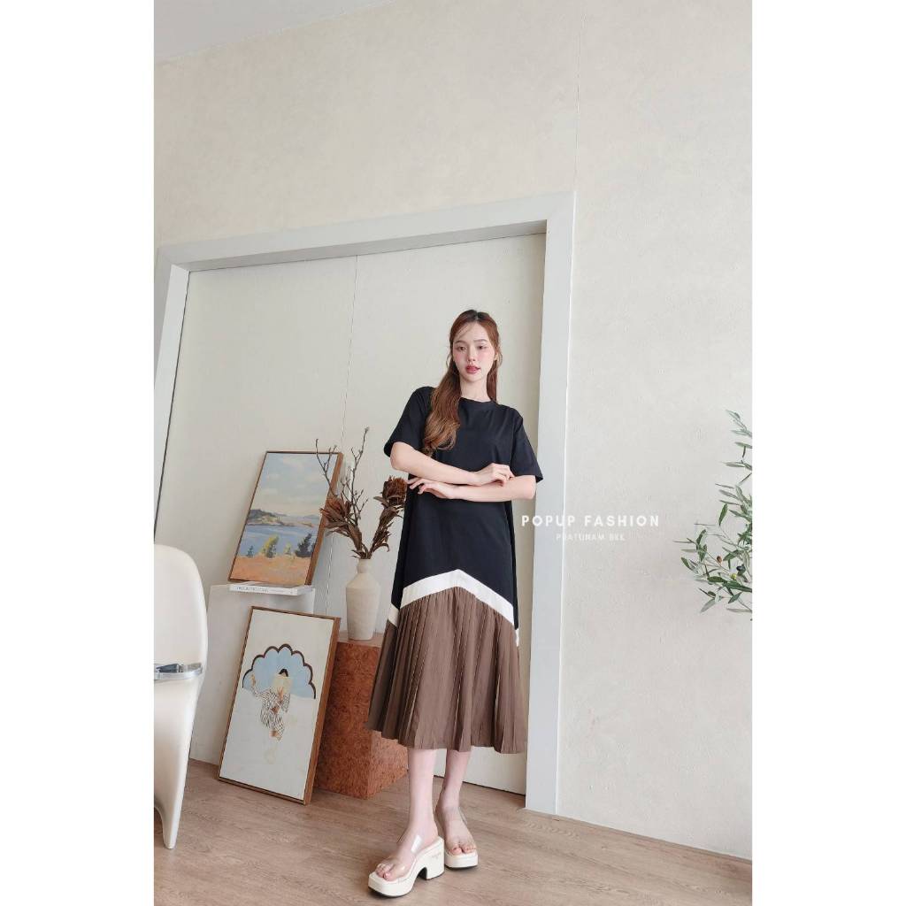 POP UP Pleated Ease Dress เดรสยืดอัดพลีทสไตล์เกาหลี ใส่สบาย ดูแพง (S–3XL) - รูปที่ 4