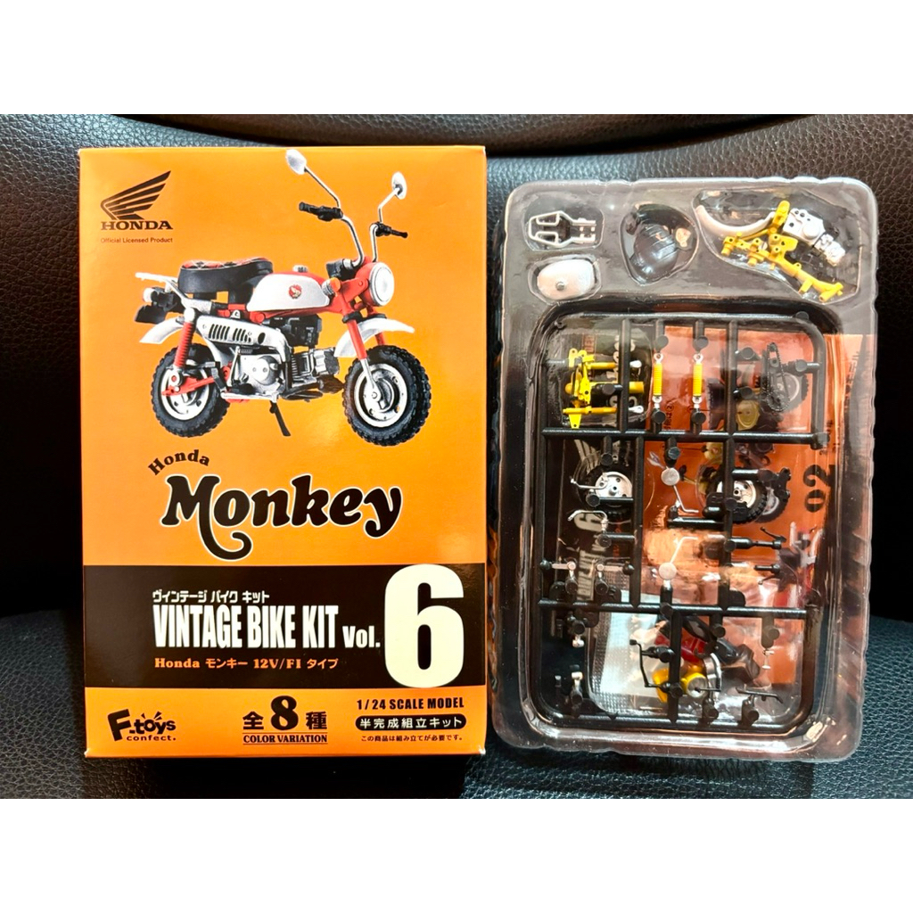 F-toys สเกล 1/24 โมเดลรถมอเตอร์ไซค์ Honda Monkey สีเหลือง เบอร์ 6
