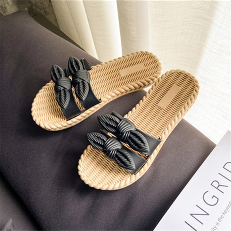 รองเท้าแตะผู้หญิงสุดน่ารักกับโบว์! ใหม่ล่าสุดสำหรับหน้าร้อน ใส่ได้ทั้งในบ้านและออกข้างนอก สวมใส่ง่าย ดีไซน์เรียบง่ายแต่ม