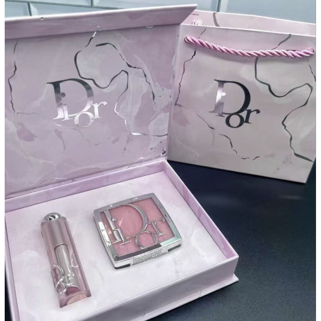 เซ็ตของขวัญ Dior Backstage Pink Makeup Gift Set (Dior Lip Glow + Rosy Glow Blush) พร้อมกล่องหินอ่อนและถุงแบรนด์ครบชุด