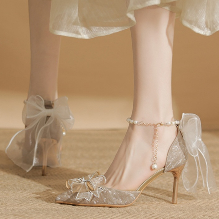 ROSE 9CM รองเท้าส้นสูงแบบผูกโบว์หรูหราสไตล์ฝรั่งเศสสำหรับเจ้าสาว รองเท้าเจ้าสาวพร้อมดีเทลหัวเข็มขัด