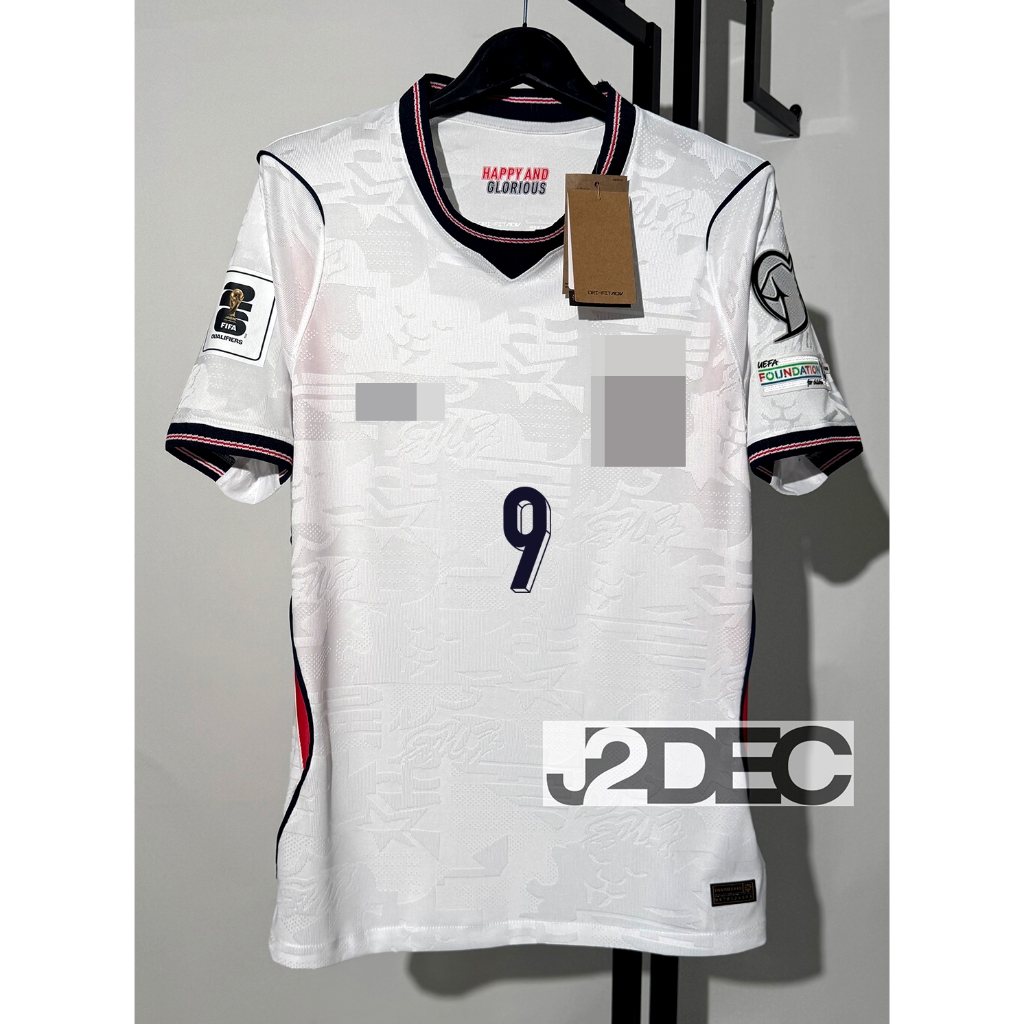 ใหม่ล่าสุด!! เสื้อฟุตบอลโลกทีม อัJกฤษ [ PLAYER ] เกรดนักเตะ Home ชุดเหย้า ปี 2026 ฟลูออฟชั่นชื่อนักเตะในทีม(ครบทุกคน) - รูปที่ 2