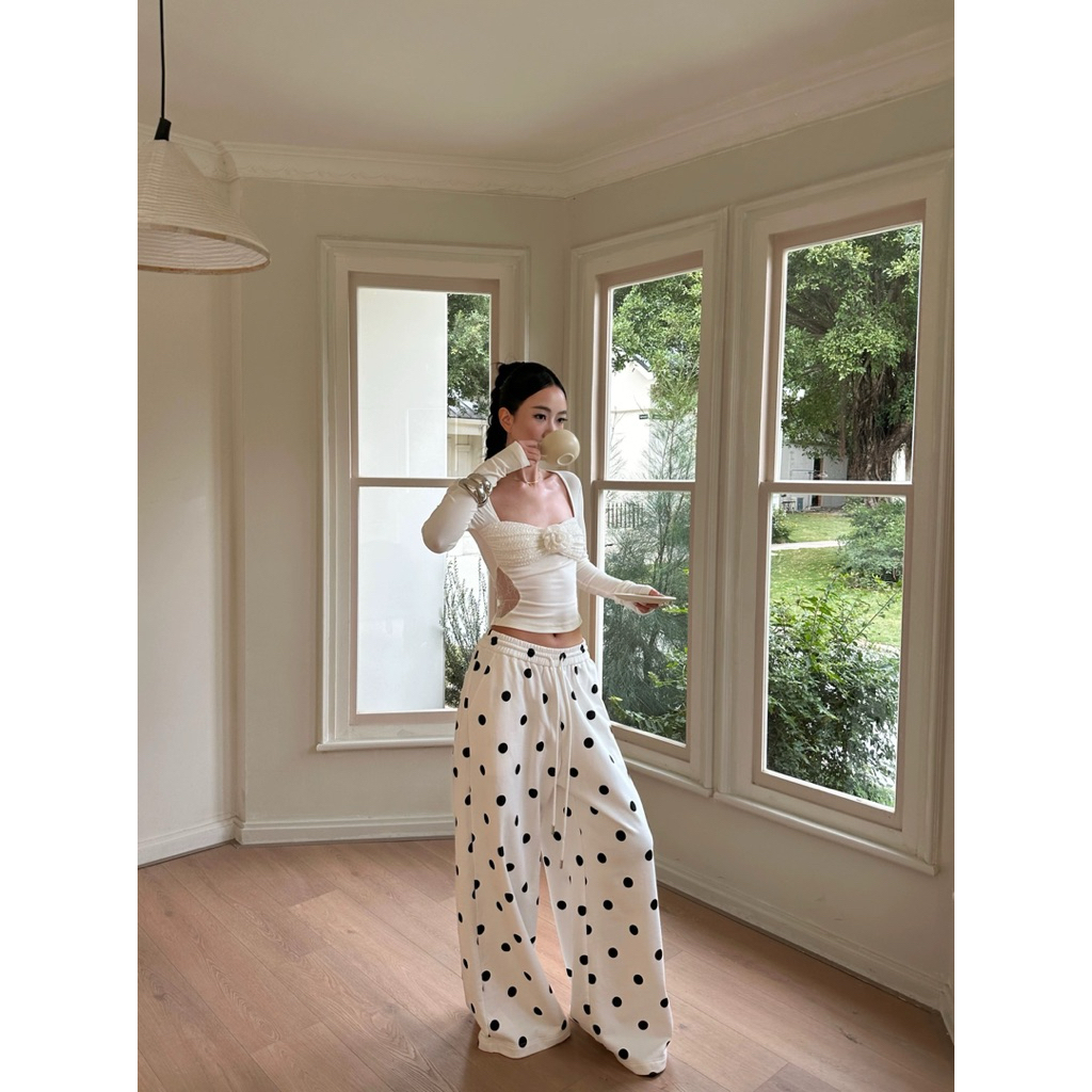 Wenyu Set White with black polka dots💝🐰