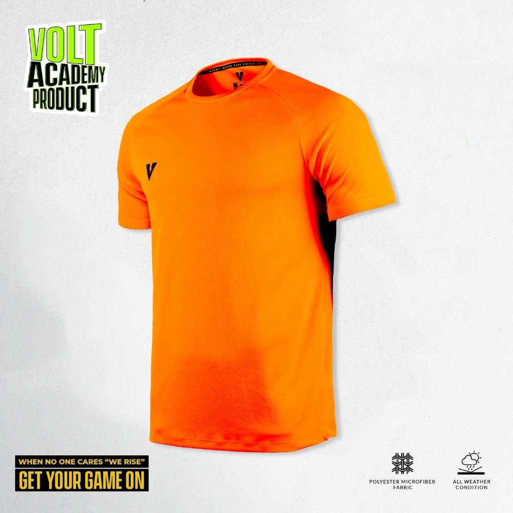 VOLT เสื้อซ้อมฟุตบอล เสื้อกีฬา แขนสั้น รุ่น VECTOR 001 สีส้ม ผ้าแห้งไว Football Training Jersey Orange